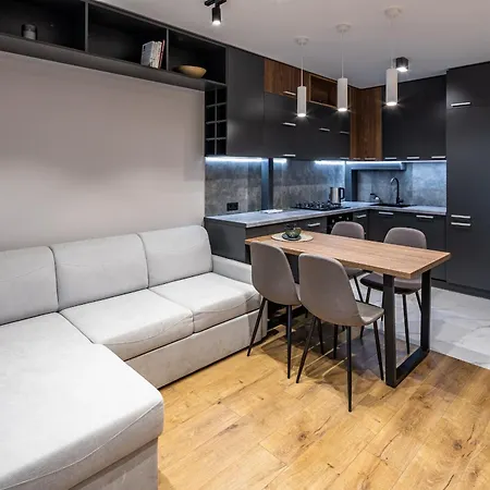 Avalon Premium Two Bedrooms Apartment Lviv Exterior photo