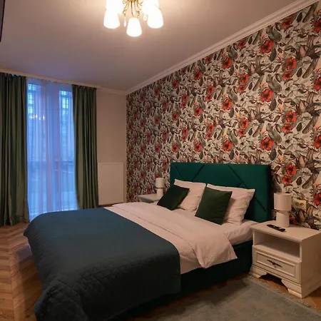 Avalon Premium Two Bedrooms Apartment Lviv Exterior photo