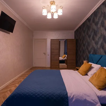 Avalon Premium Two Bedrooms Apartment Lviv Exterior photo