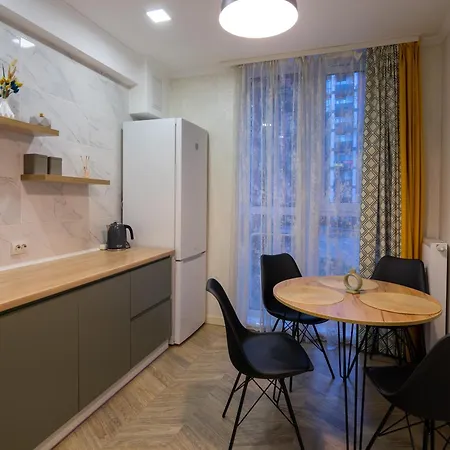 Avalon Premium Two Bedrooms Apartment Lviv Exterior photo