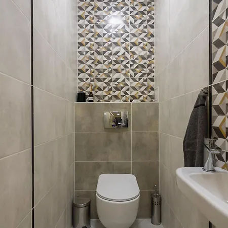 Avalon Premium Two Bedrooms Apartment Lviv Exterior photo